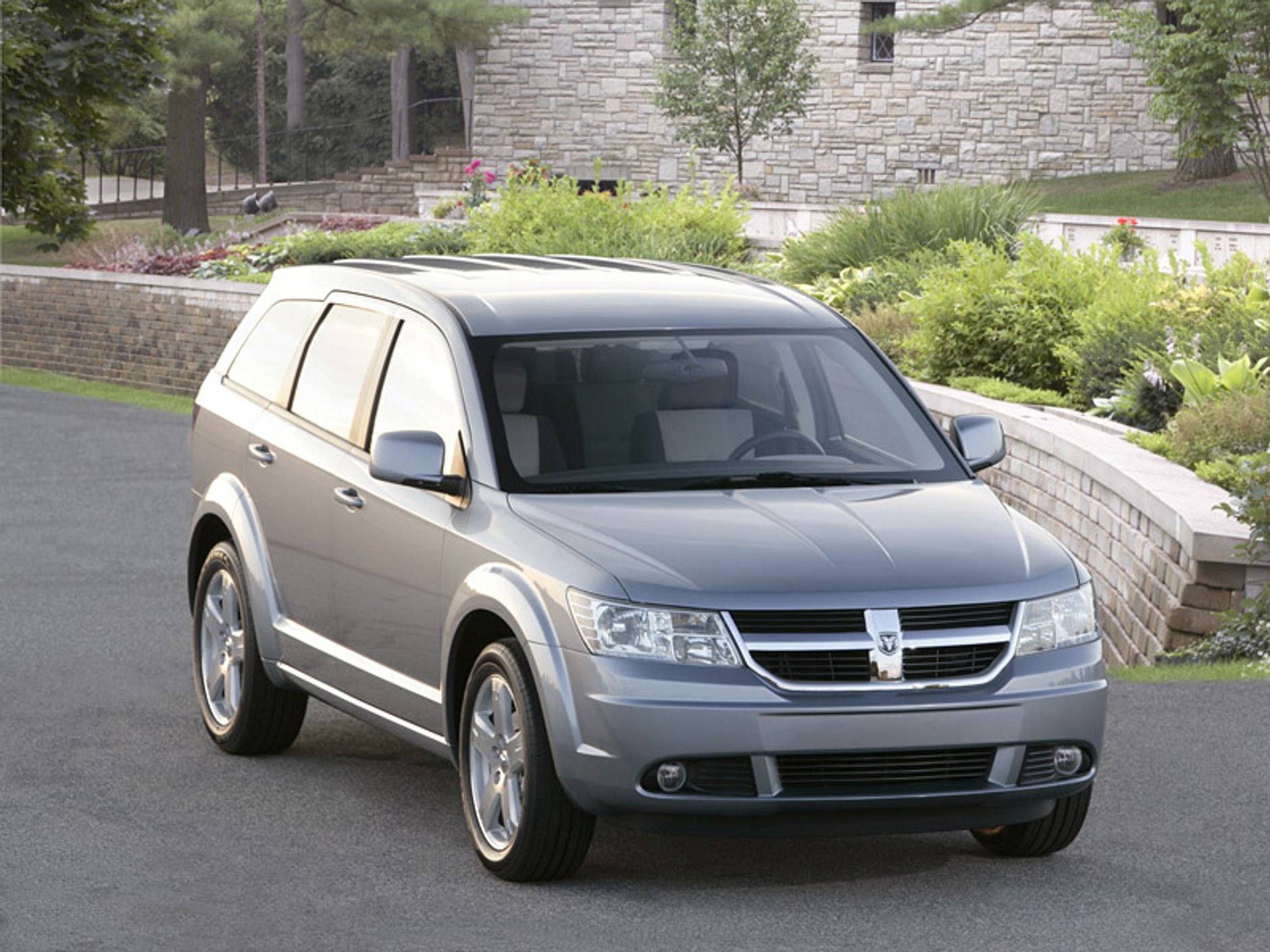 Genewa 2008: Dodge Journey - premiera europejskiej wersji produkcyjnej