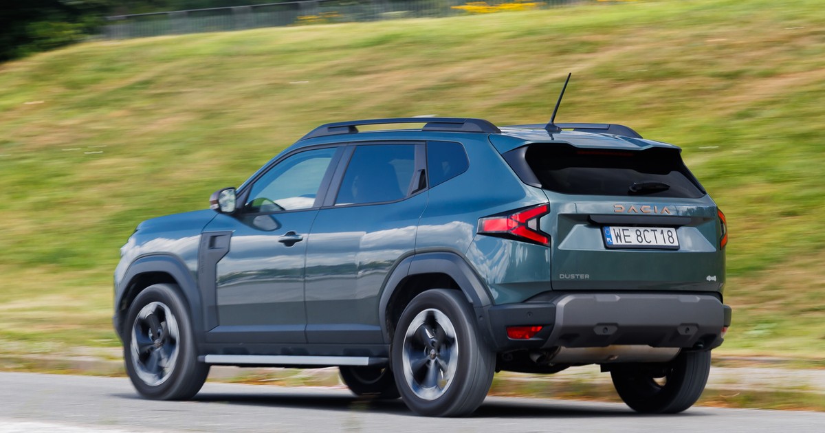 Dacia Duster kontra MG ZS. Porównanie dwóch budżetowych samochodów