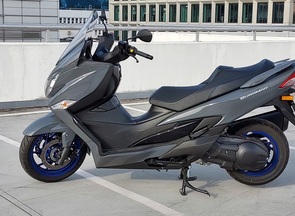 Suzuki Burgman 400 to maksiskuter do wszystkiego, w najlepszym tego słowa znaczeniu