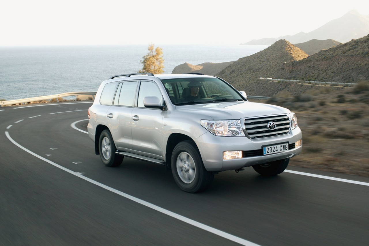 Toyota Land Cruiser V8