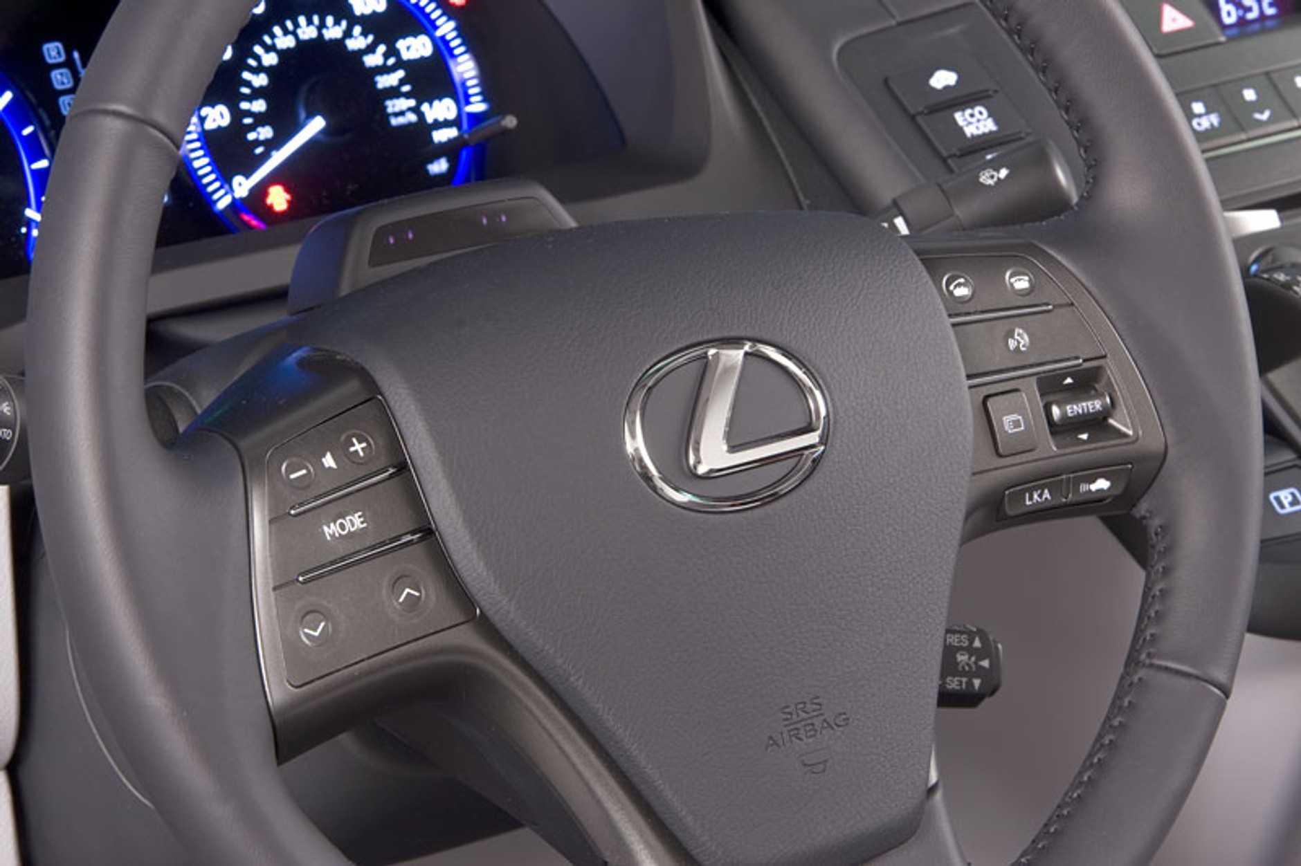 Detroit 2009: Lexus HS 250h – hybrydowy sedan dla Japonii i USA