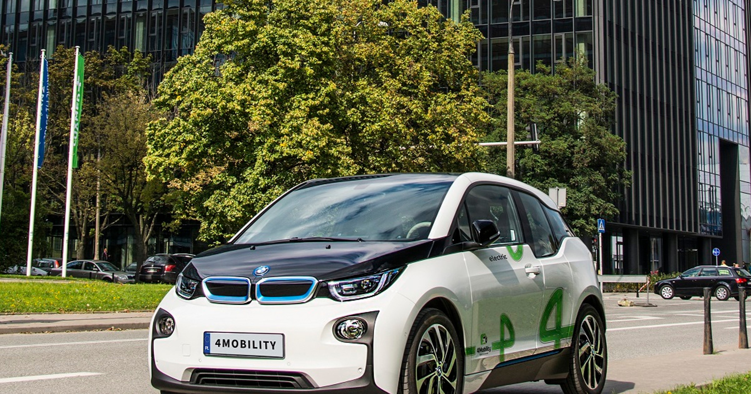 pierwsze auta elektryczne w systemie car sharing