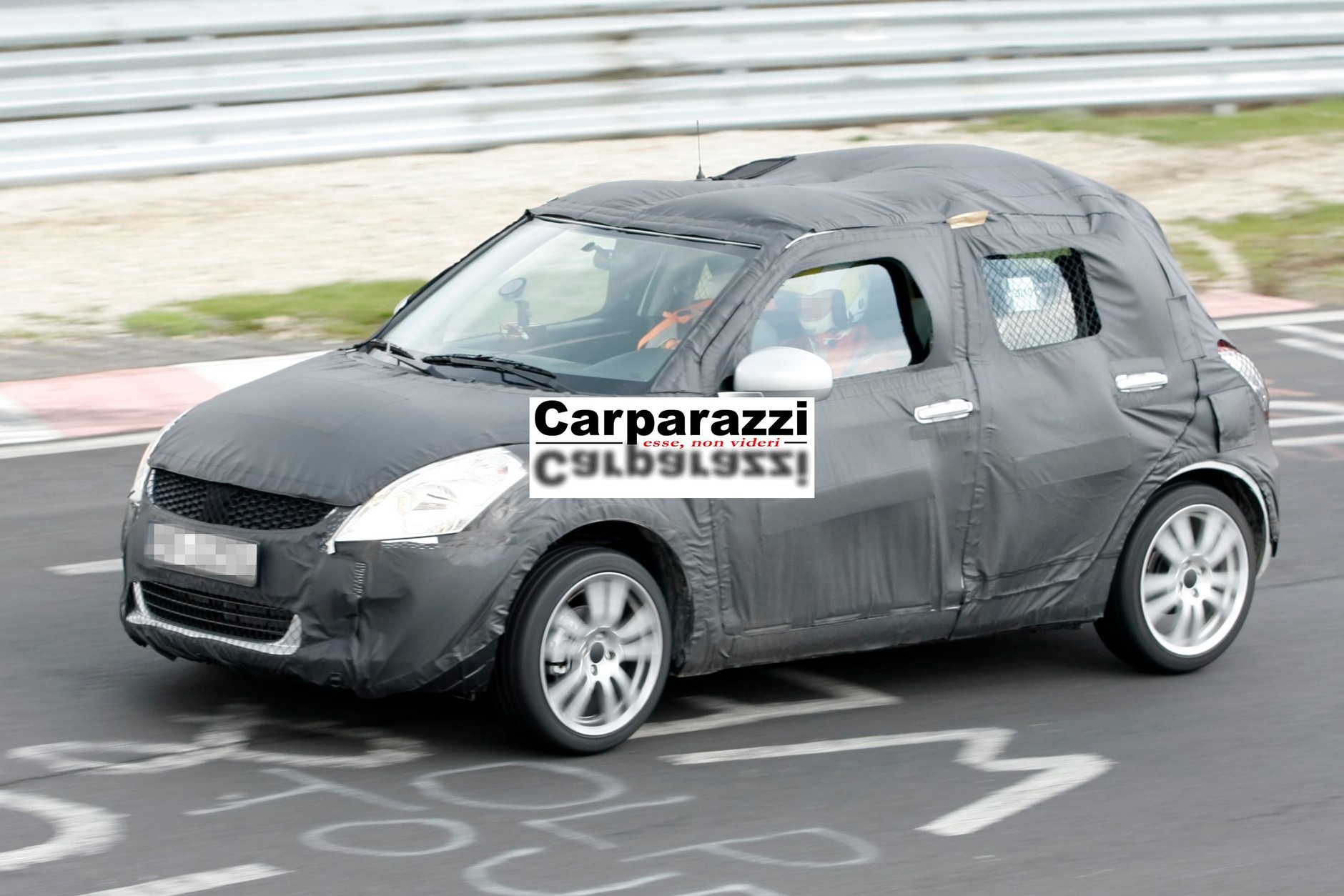 Zdjęcia szpiegowskie: nowy Suzuki Swift zadebiutuje we wrześniu 2010