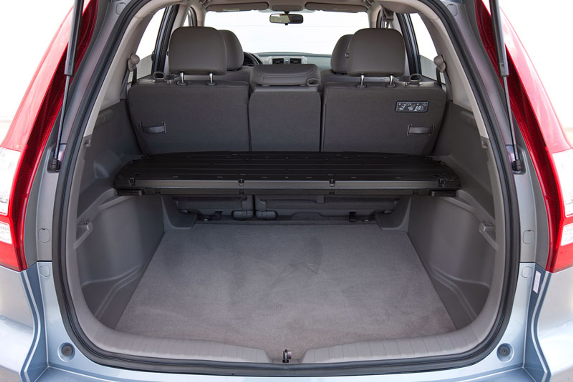 Honda CR-V: Modernizace vzhledu a nový motor 2.2 i-DTEC se samočinnou převodovkou