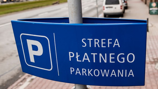 Wpisywanie rejestracji auta do parkometru jest zgodne z prawem