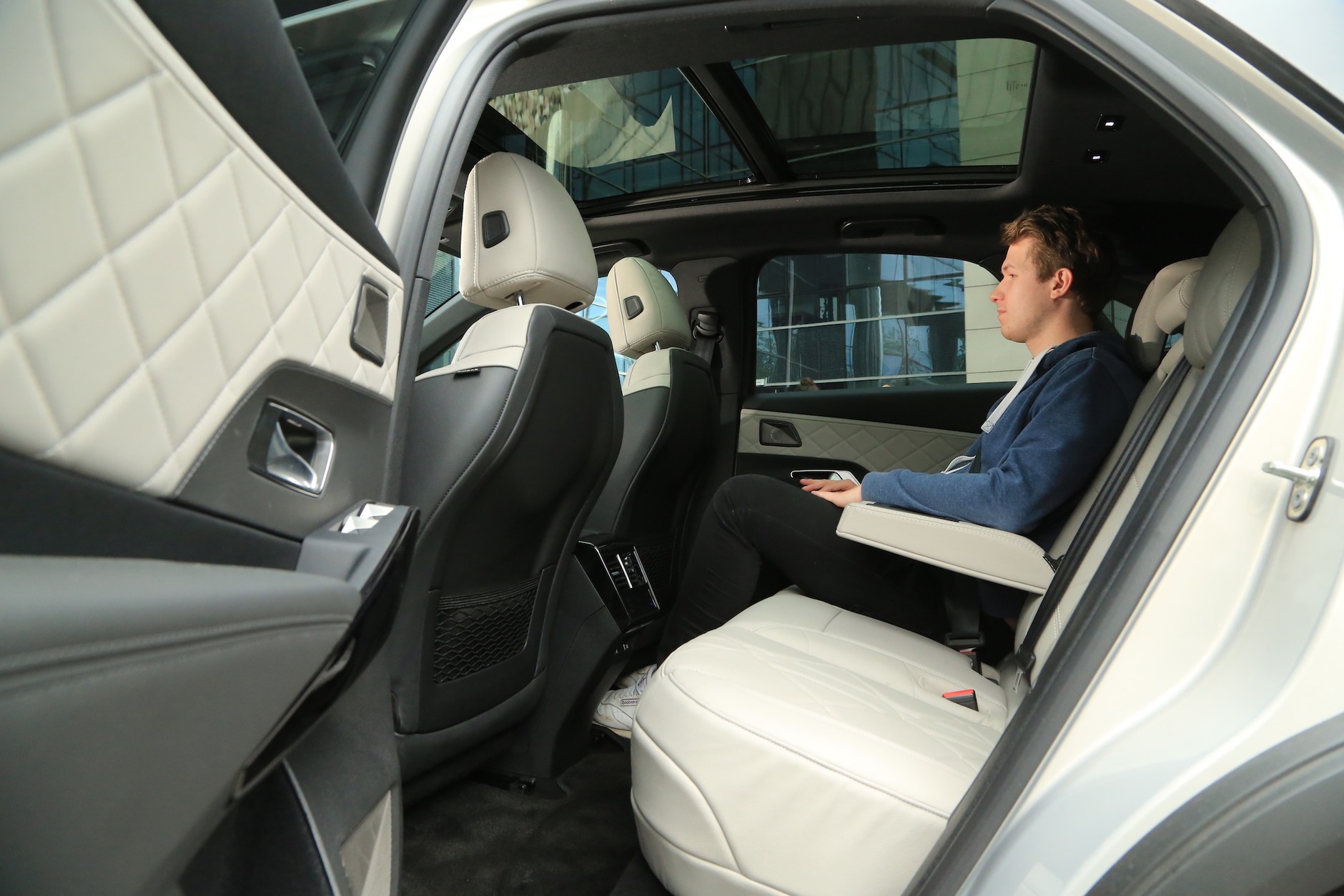 DS 7 Crossback E-Tense 4x4 – hybryda dla indywidualistów