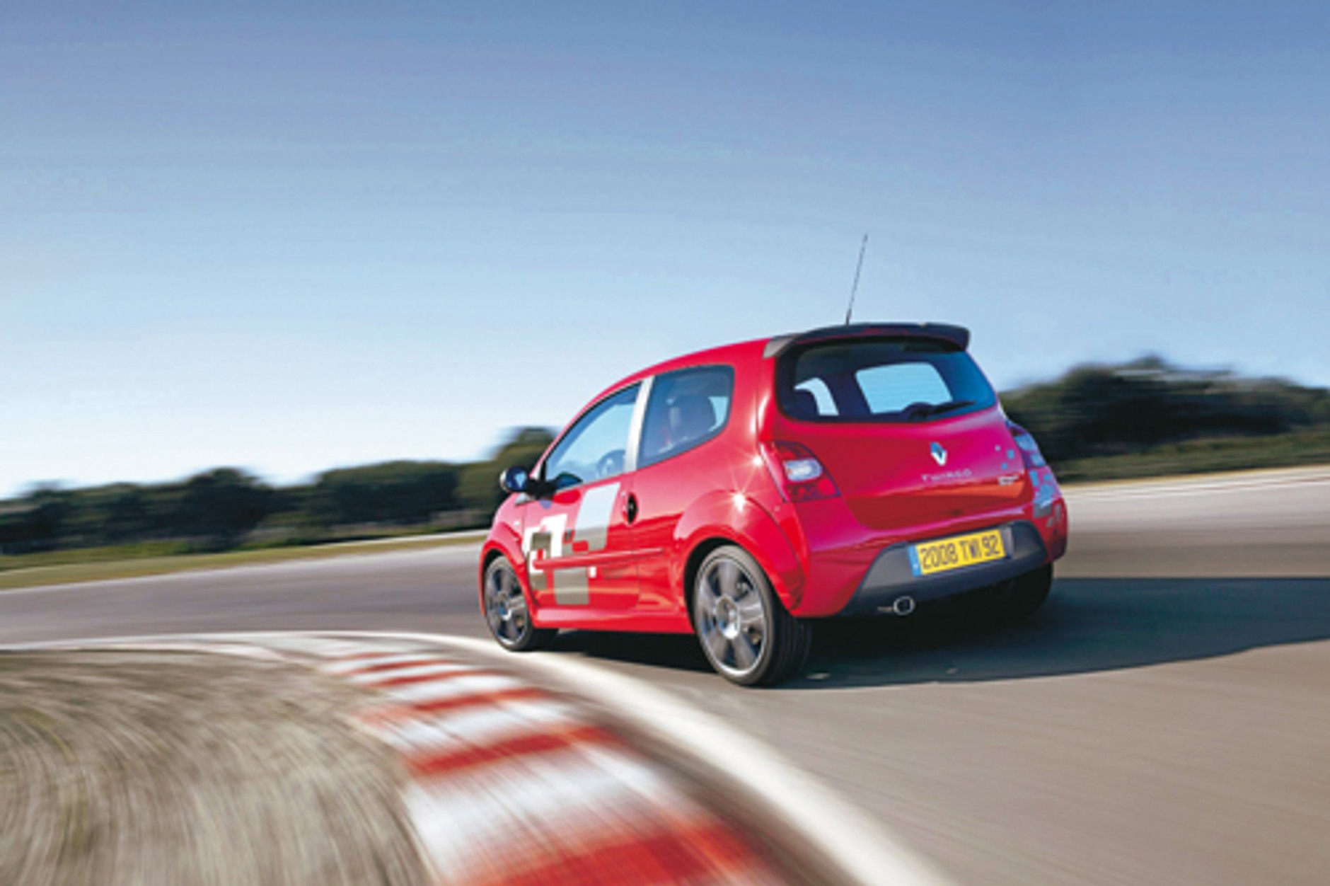 Renault Twingo RS - Bradzo ognisty maluch