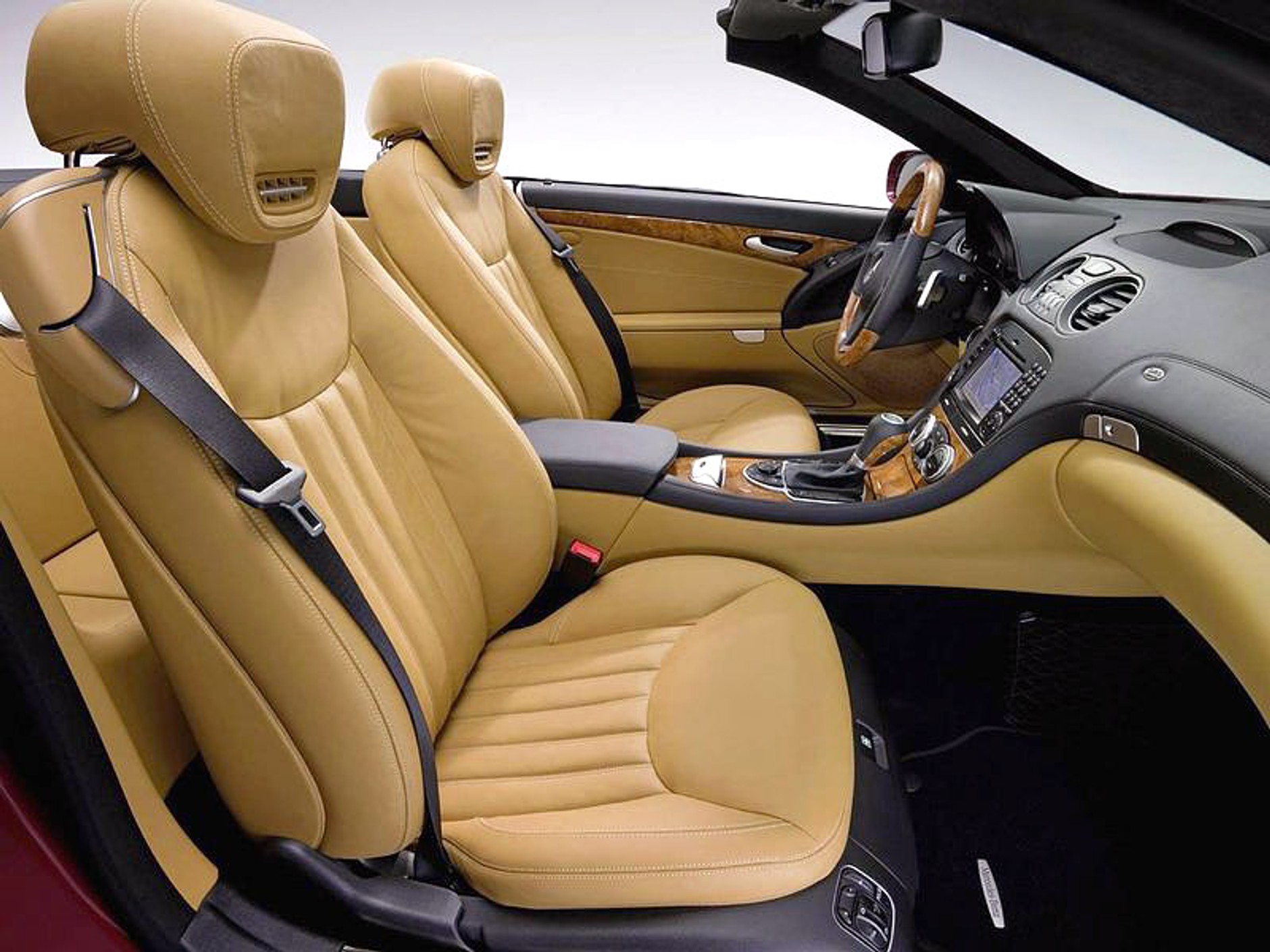 Mercedes-Benz SL – radykalna zmiana na drugą połowę cyklu modelowego