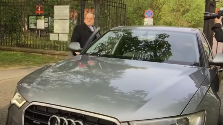 Tadeusz Rydzyk i jego Audi A6