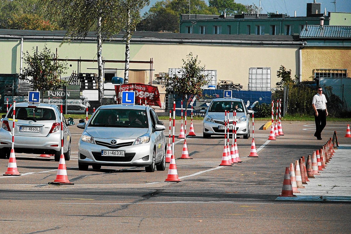 Plac manewrowy zniknie z egzaminu na prawo jazdy? Do ministra wpłynęła interpelacja