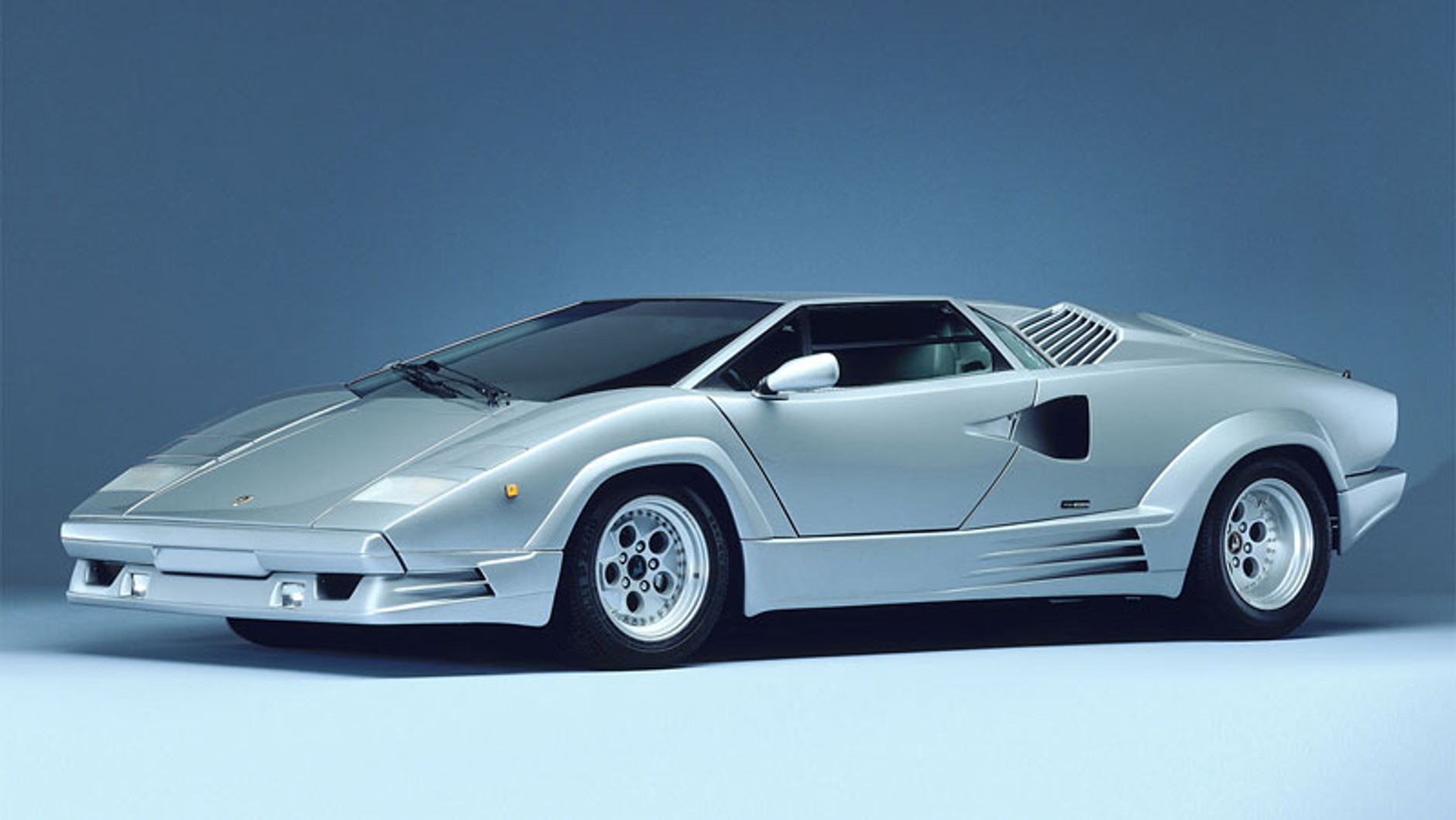 Legendy pod lupą: Lamborghini Countach – król supersportów