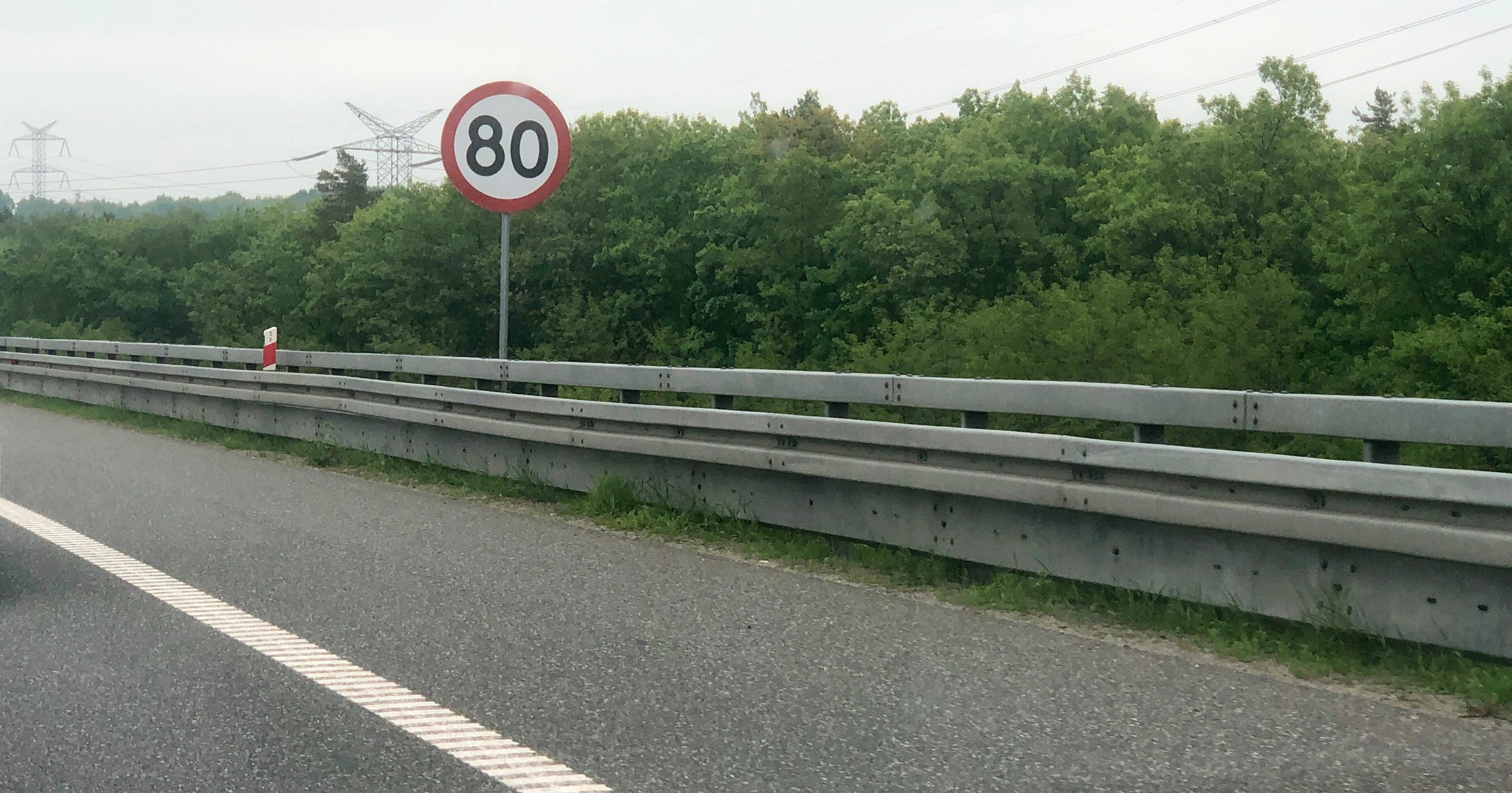 Ograniczenie prędkości do 80 km na godz. na A1