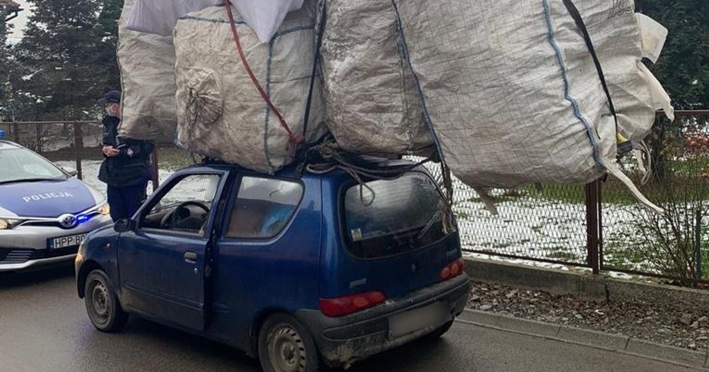 Fiat Seicento zatrzymany w Czechowicach-Dziedzicach