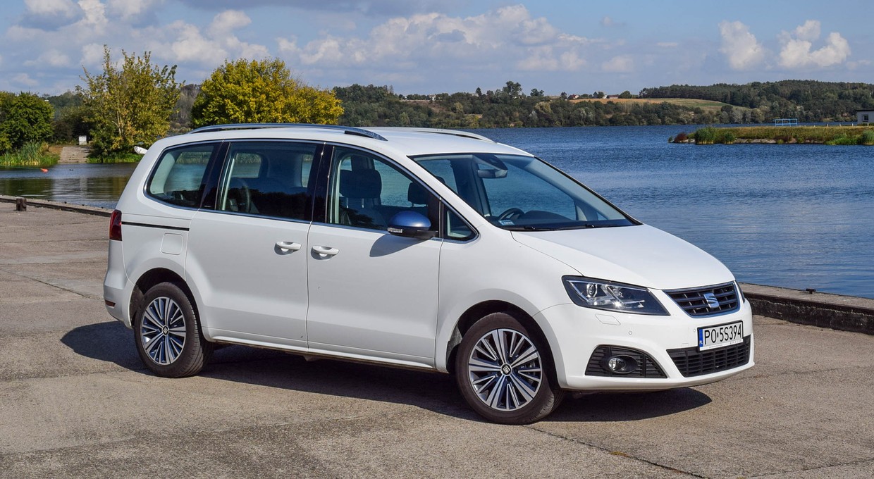 Seat Alhambra - zabiera 7 osób i przyspiesza jak hot-hatch!