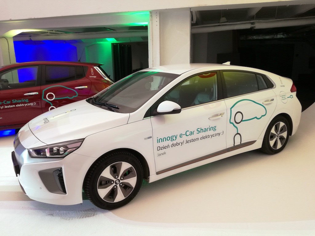 Auta elektryczne – wynajem w Warszawie