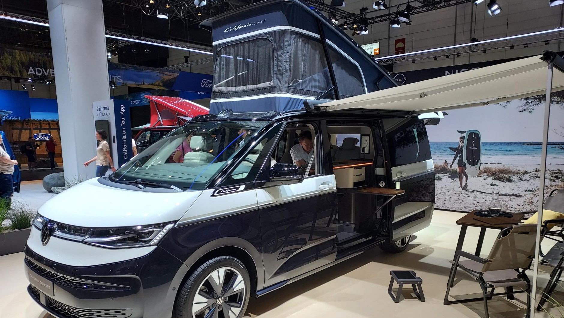 Caravan Salon 2023. Volkswagen California Concept