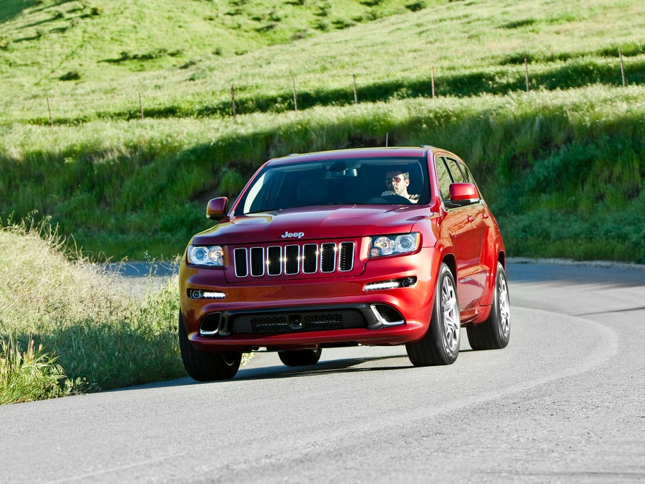 Jeep Grand Cherokee SRT8 – SUV-wyścigowiec