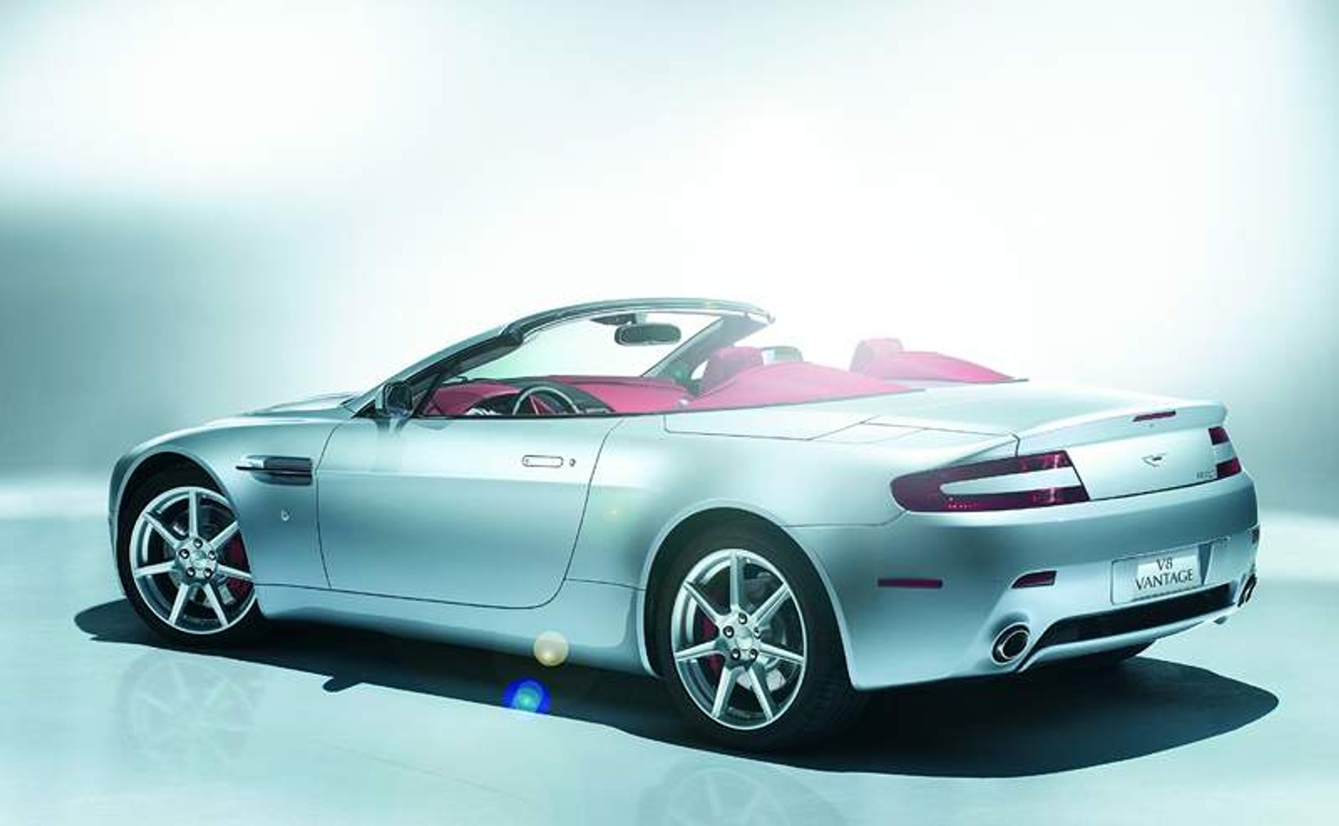 Aston Martin V8 Vantage Roadster już jest!