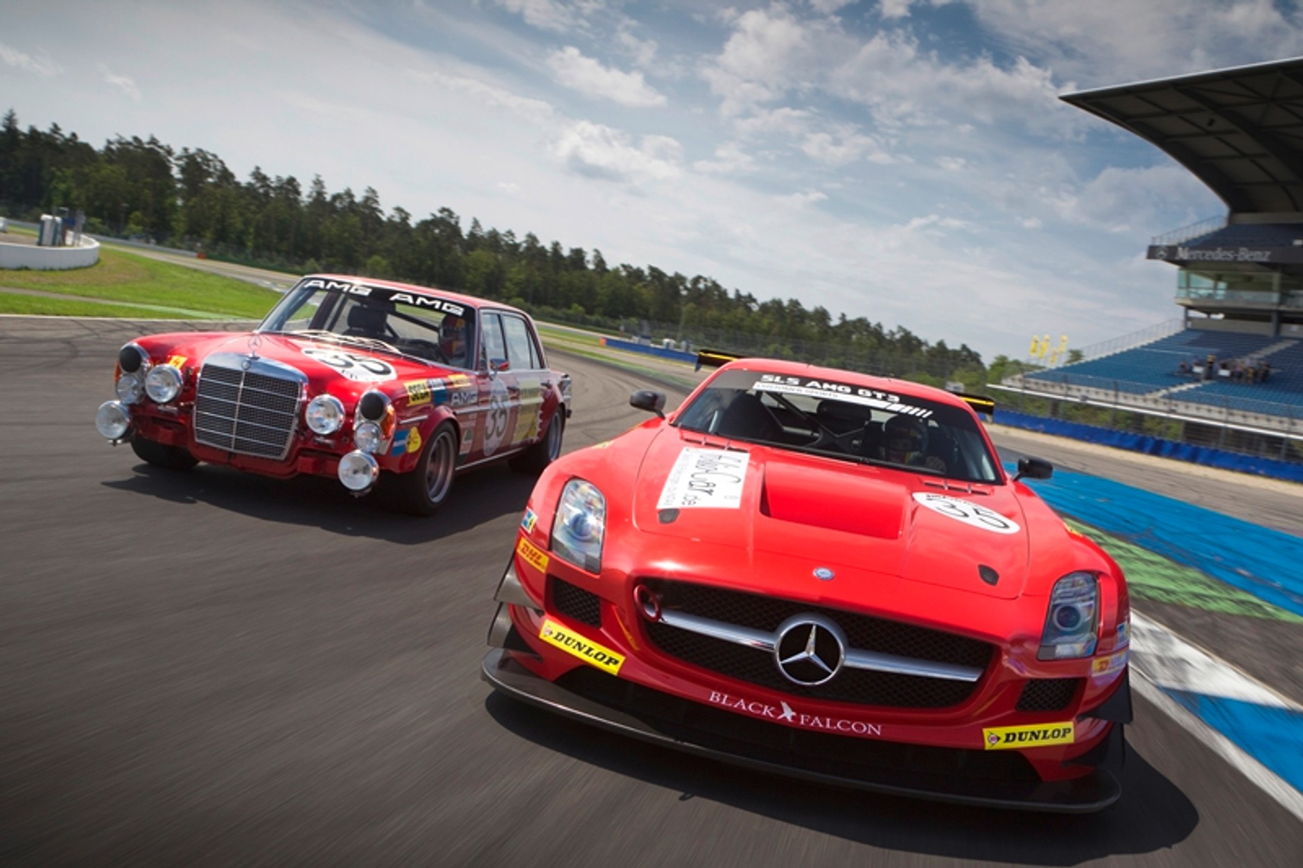 Ojciec i syn – ten sam wyścig, numer i kolor