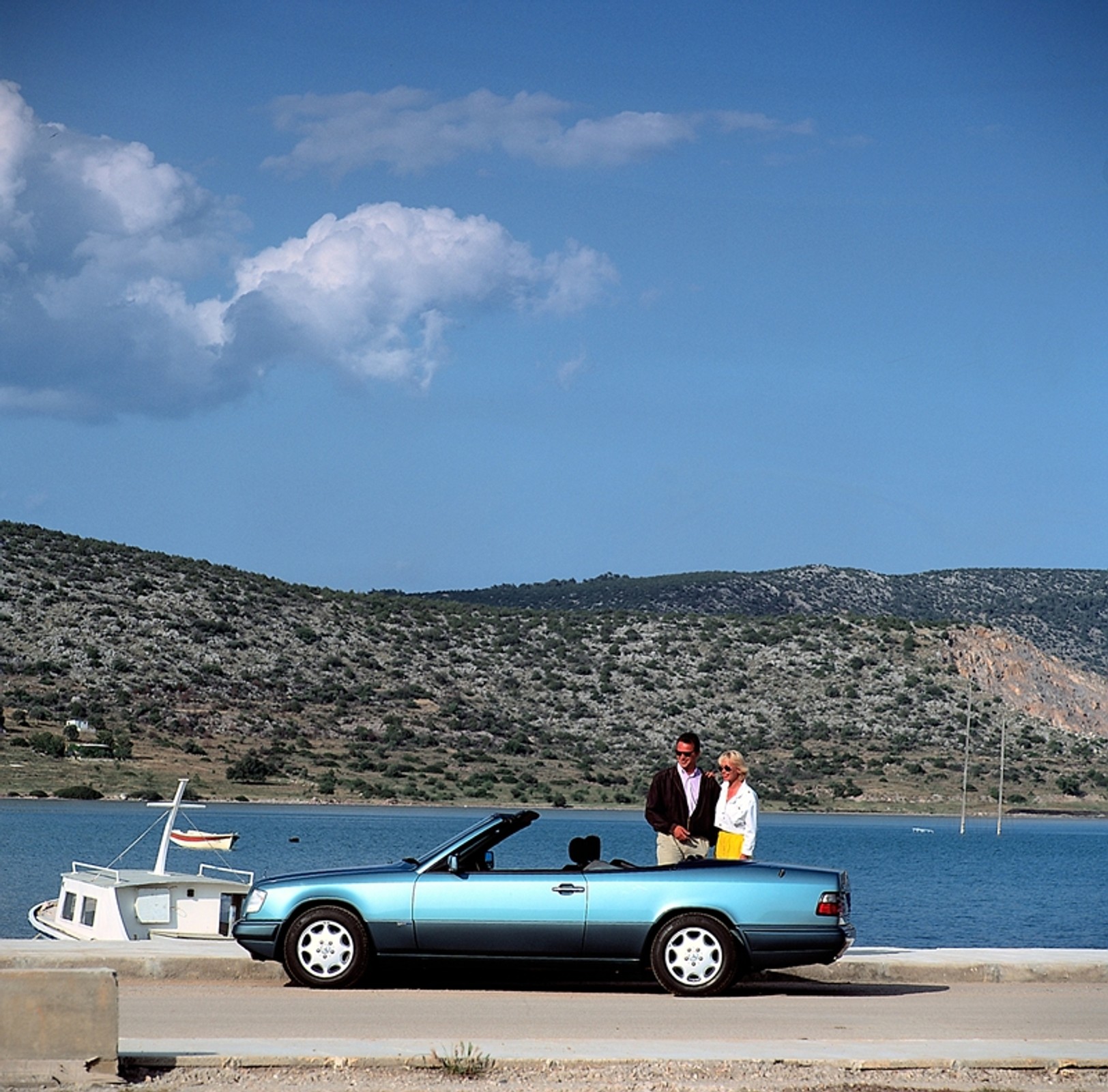 Mercedes W124 Cabrio – z pięknem trzeba obcować