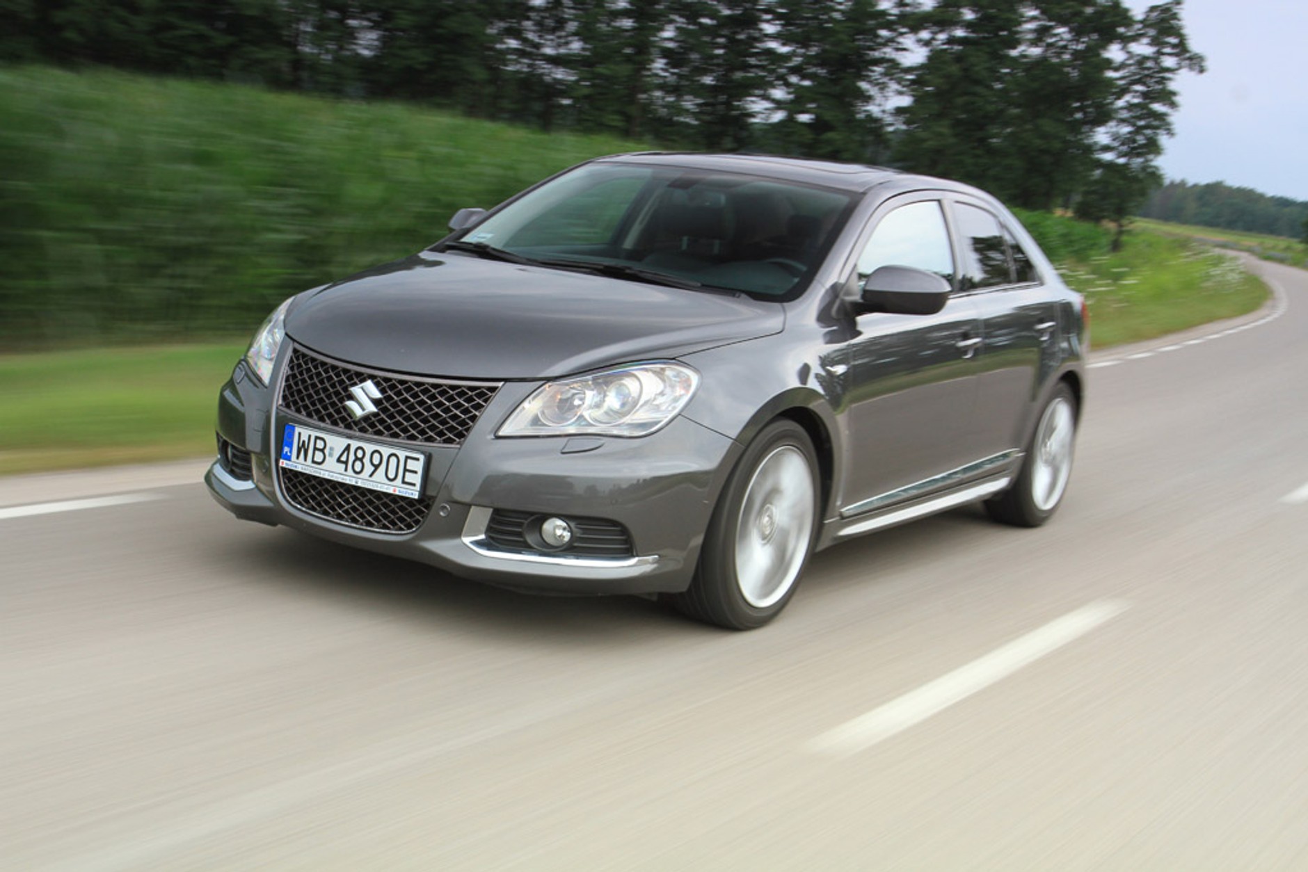 Suzuki Kizashi: alternatywa w klasie średniej