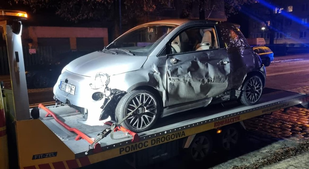 29-latek chałupniczymi metodami "naprawił" rozbitego Fiata 500