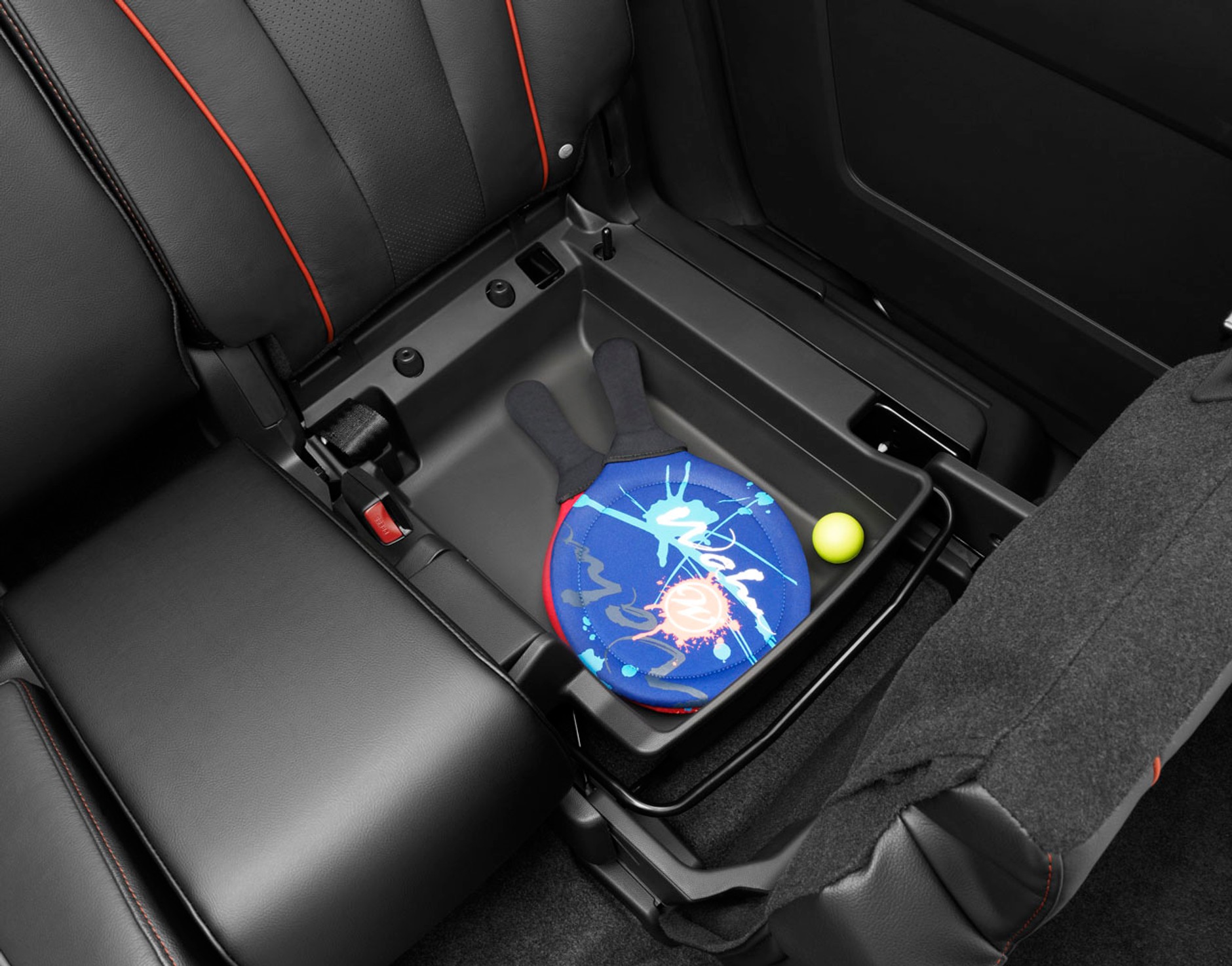 Genewa 2010: Mazda - jubileuszowa edycja MX-5 oraz całkowicie nowy model 5