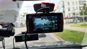 Kierowcy z kamerami rejestrują karygodne zachowania, ale czy sami jeżdżą bezpiecznie?
