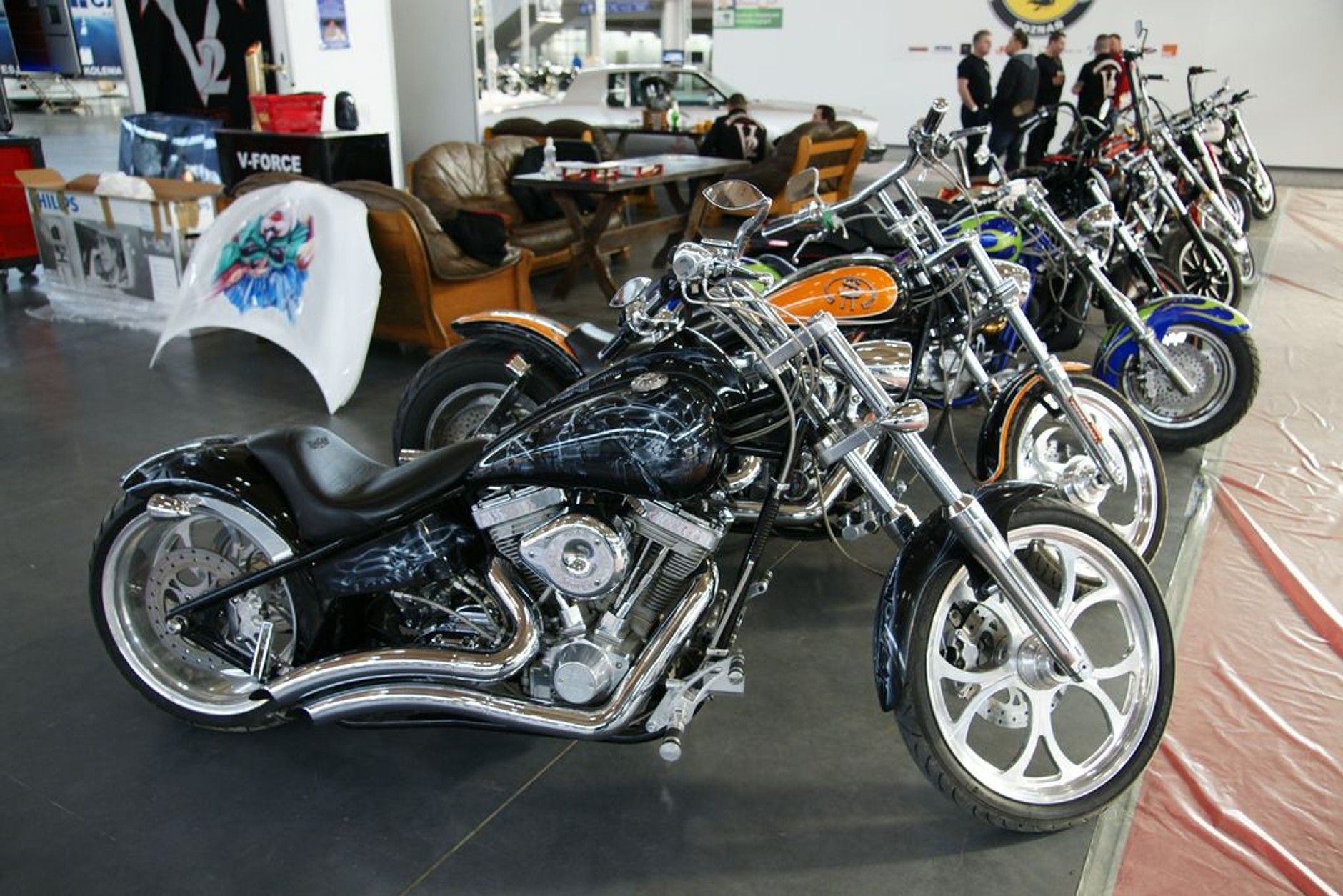 Poznań Motor Show 2010: ostatnie godziny przed oficjalnym otwarciem (galeria)