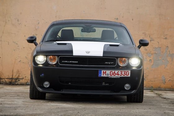 Camaro kontra Challenger i Mustang - V8 po tuningu wiele potrafi