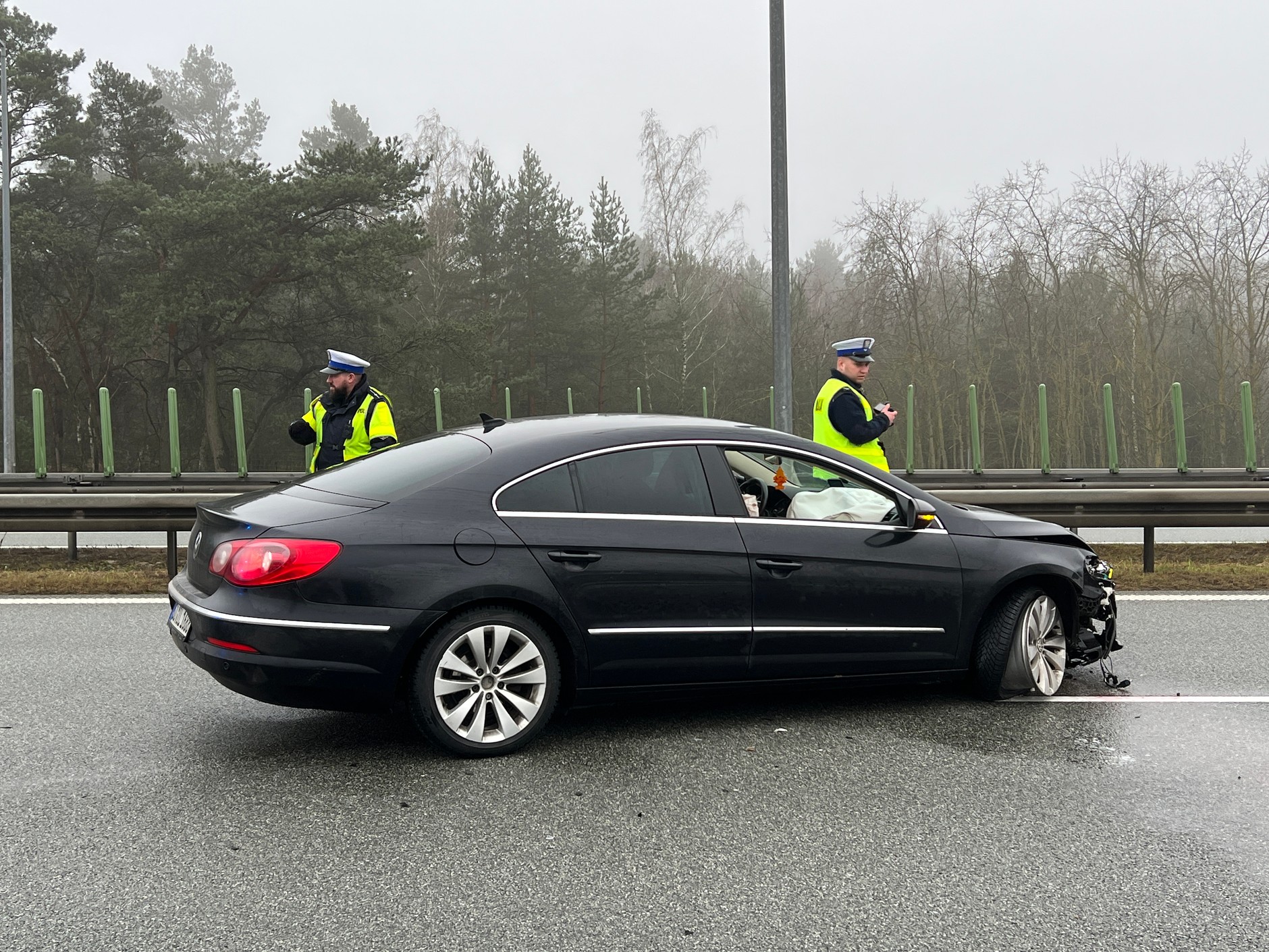 Jeśli są ranni, to nie jest to już zwykła stłuczka – policja musi przyjechać na miejsce!