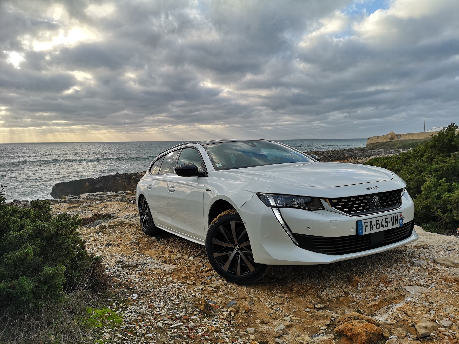 Test Peugeot 508 SW BlueHDi 160 EAT8 – najpierw styl. Potem kombi