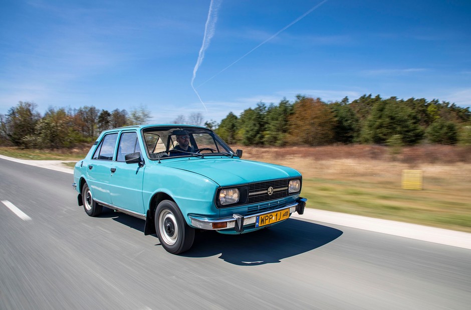 Skoda 105 L kontra Dacia 1300 - niedyskretne uroki wschodu
