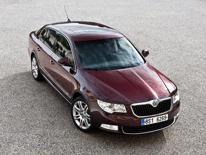 Škoda Superb: 4 lata gwarancji, 120 tys. km i bezpłatny serwis!