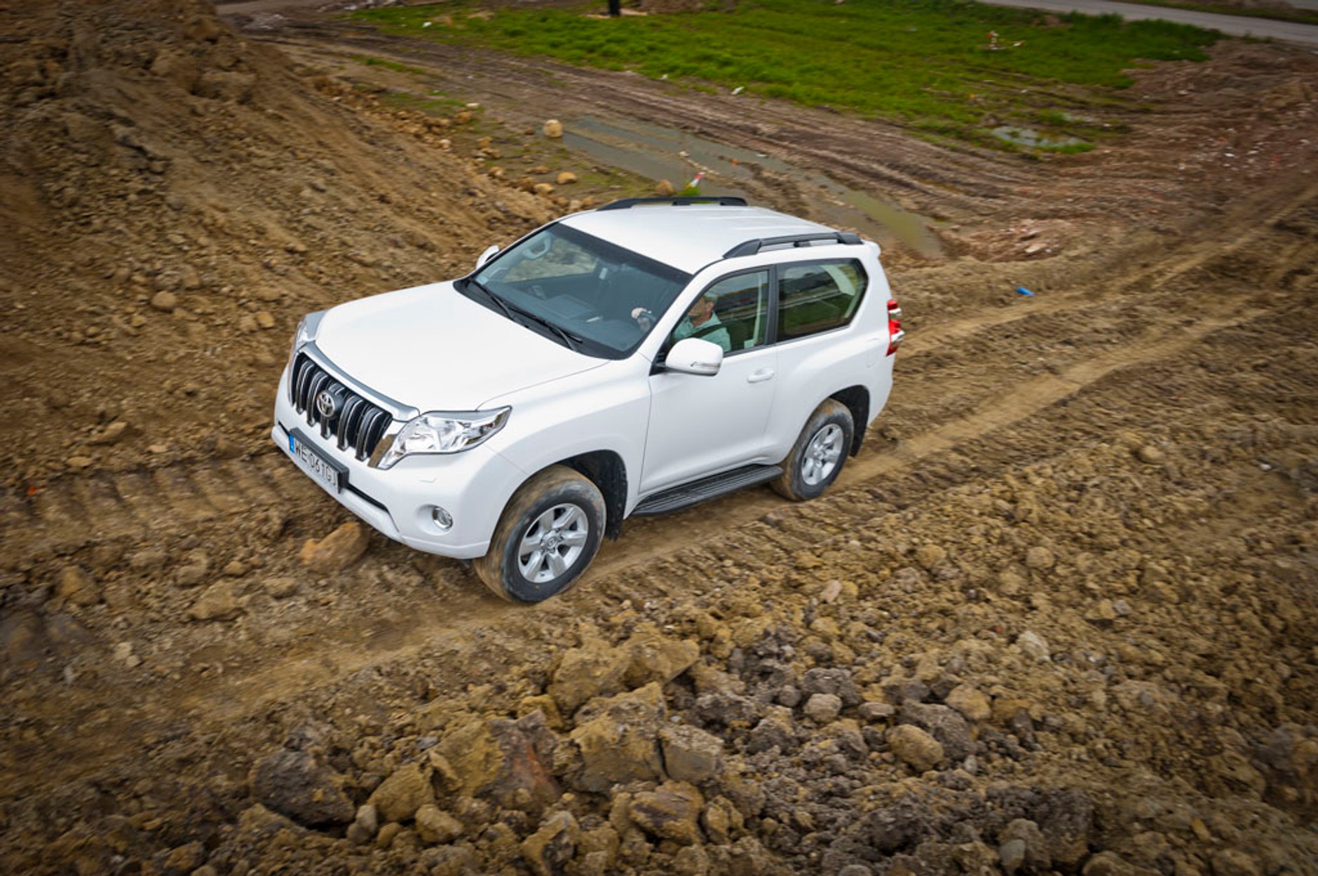 Test Toyoty Land Cruiser Prado - auto, które niczego się nie boi