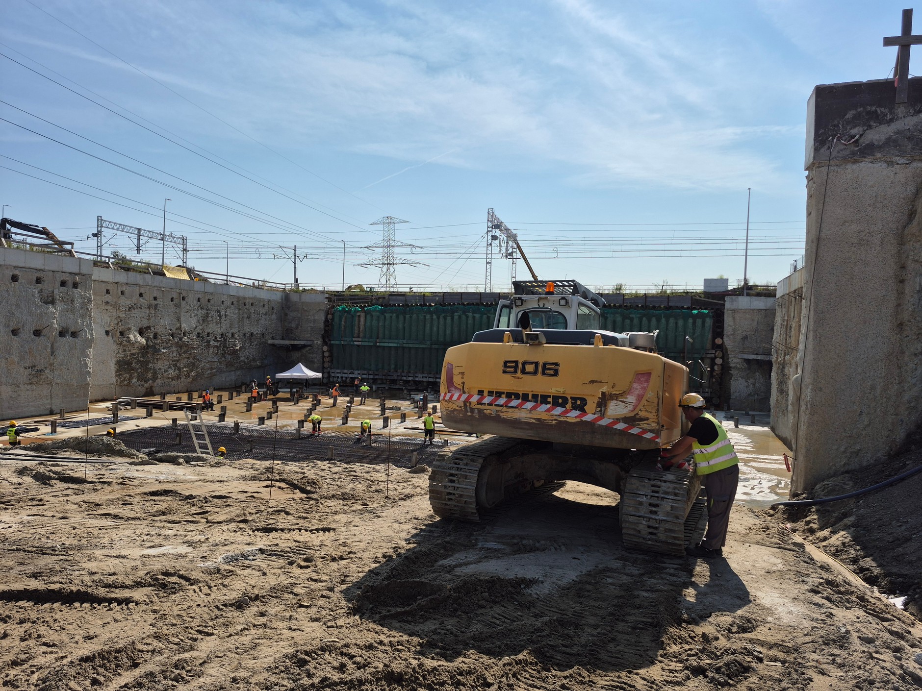 Budowa przejazdu pod torami kolejowymi