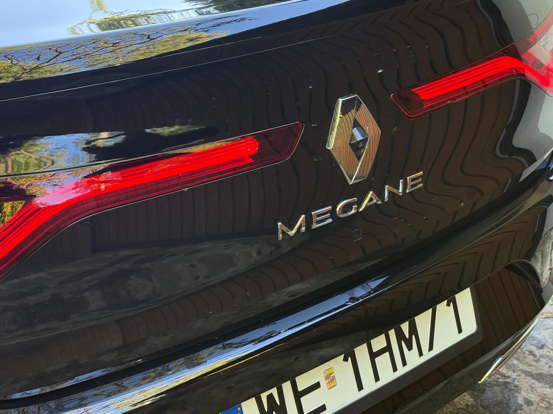 Renault Megane Grand Coupe Blue dCi 115 EDC