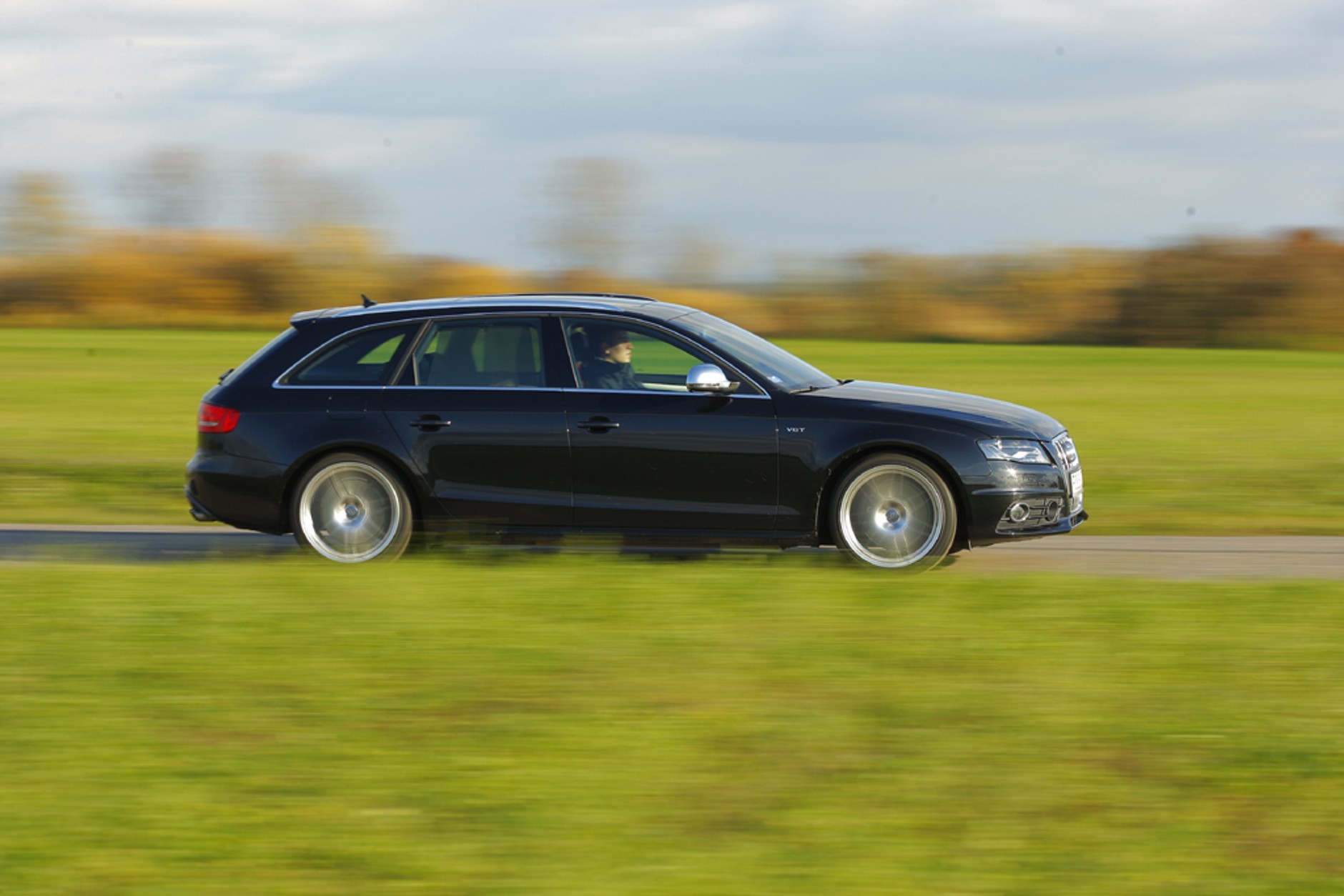 Audi S4 Avant S-Tronic - Mniej cylindrów, więcej klasy