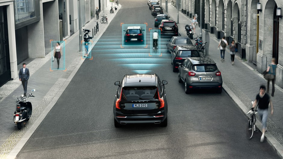 Nowe Volvo XC90 City Safety