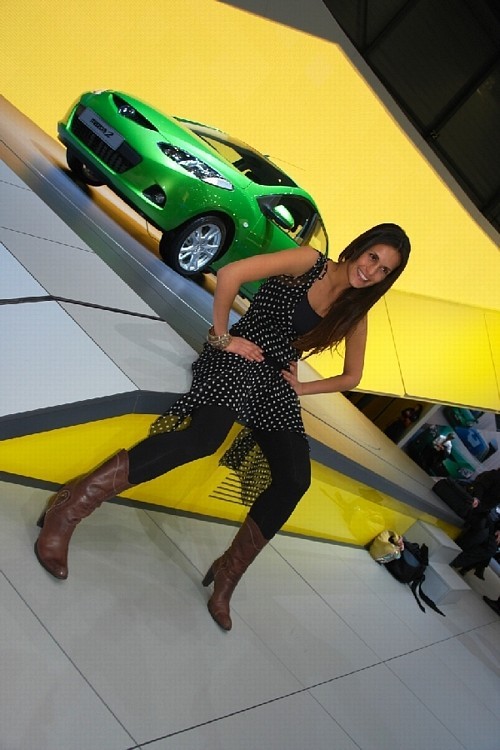 Dziewczyny Geneva Motor Show