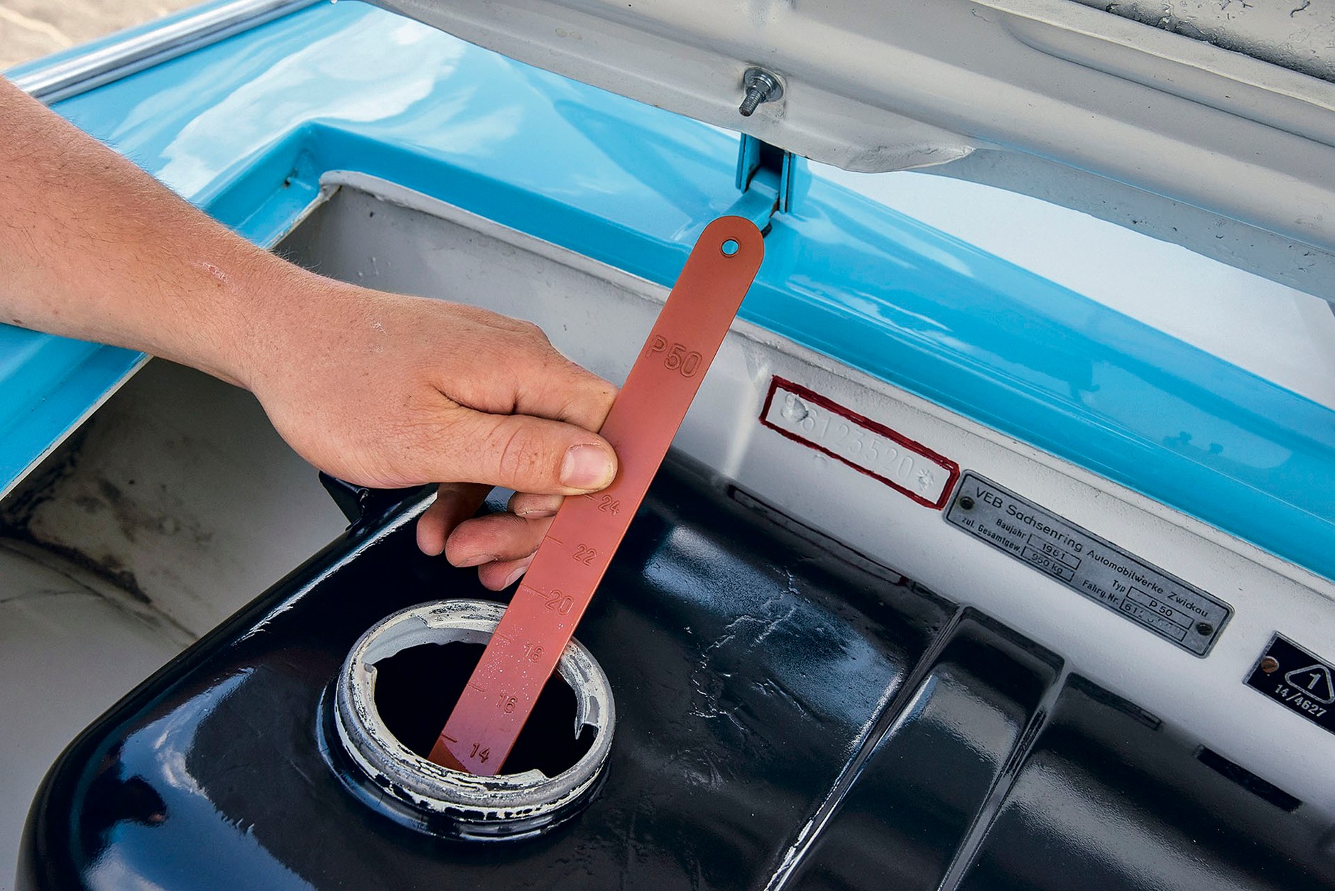 Lloyd LP 400 kontra Trabant - czy socjalizm zwycięży?