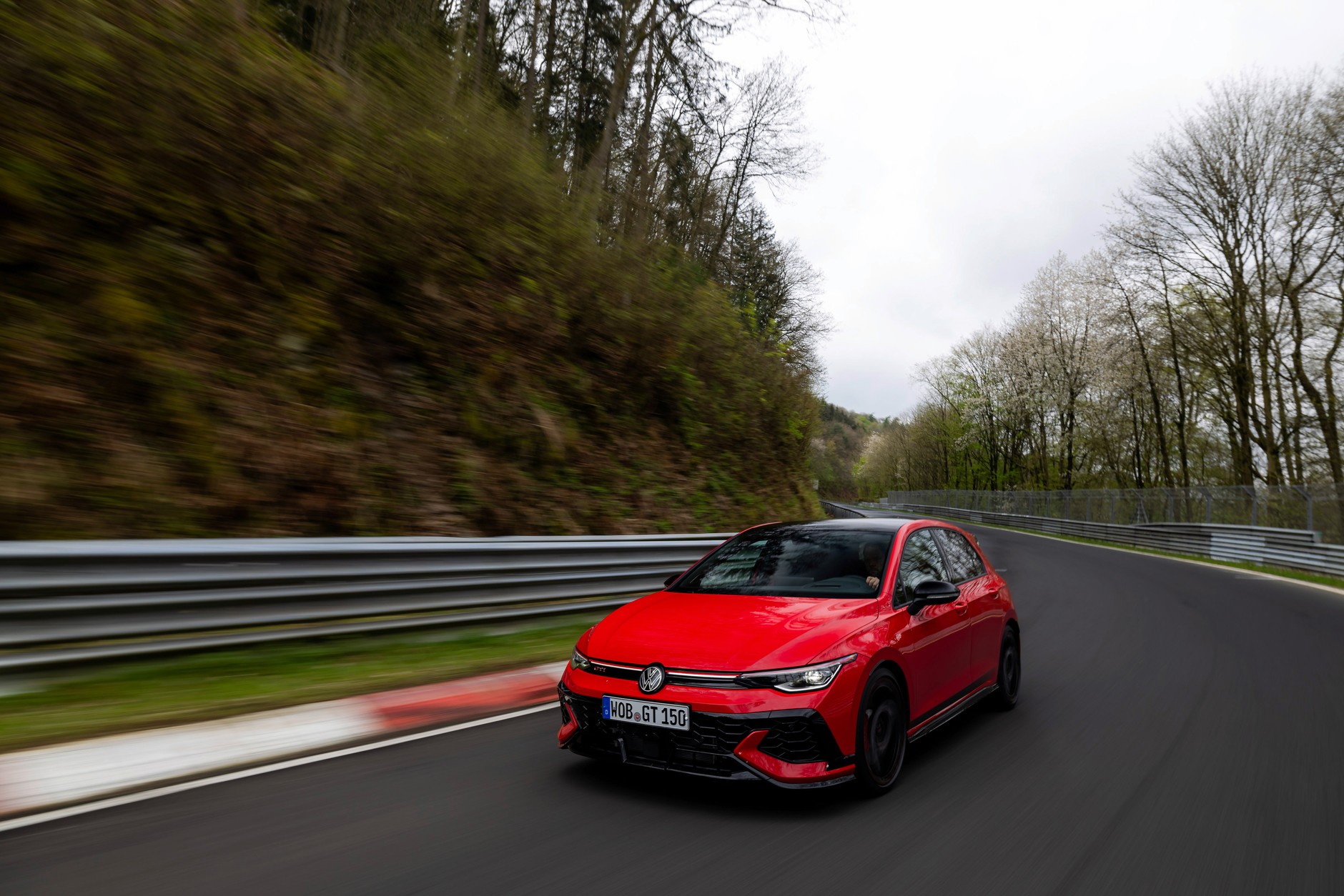 Volkswagen Golf GTI EDITION 50