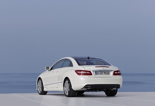 Mercedes E Coupe - Pociągające wcielenie Merca