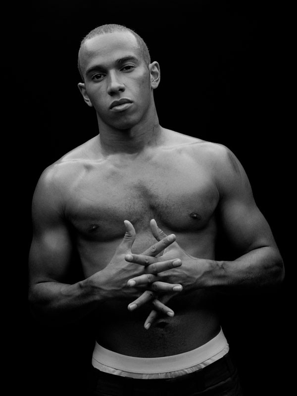 Lewis Hamilton nago!