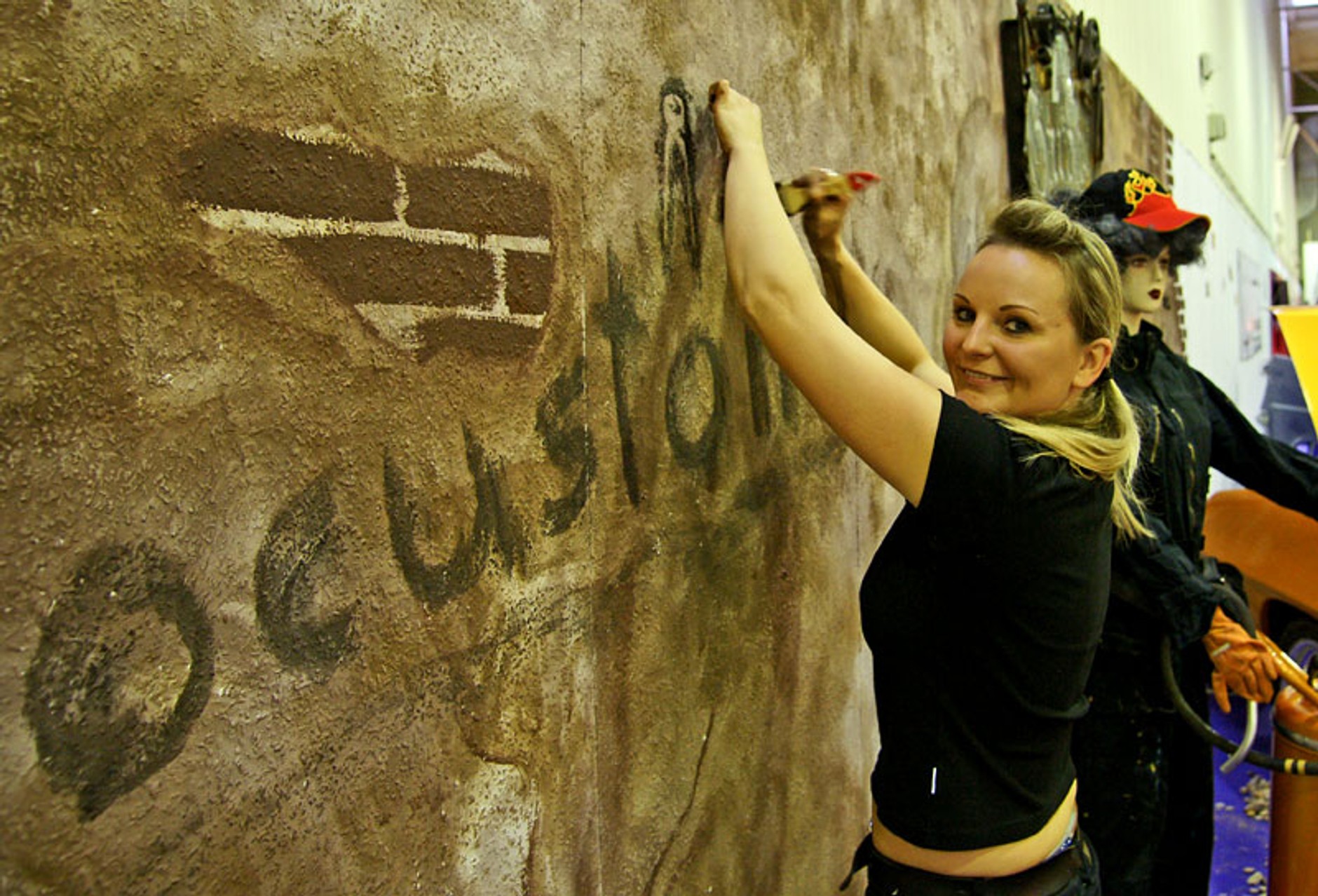 Essen Motor Show 2009: babes w niemieckim stylu (fotogaleria)