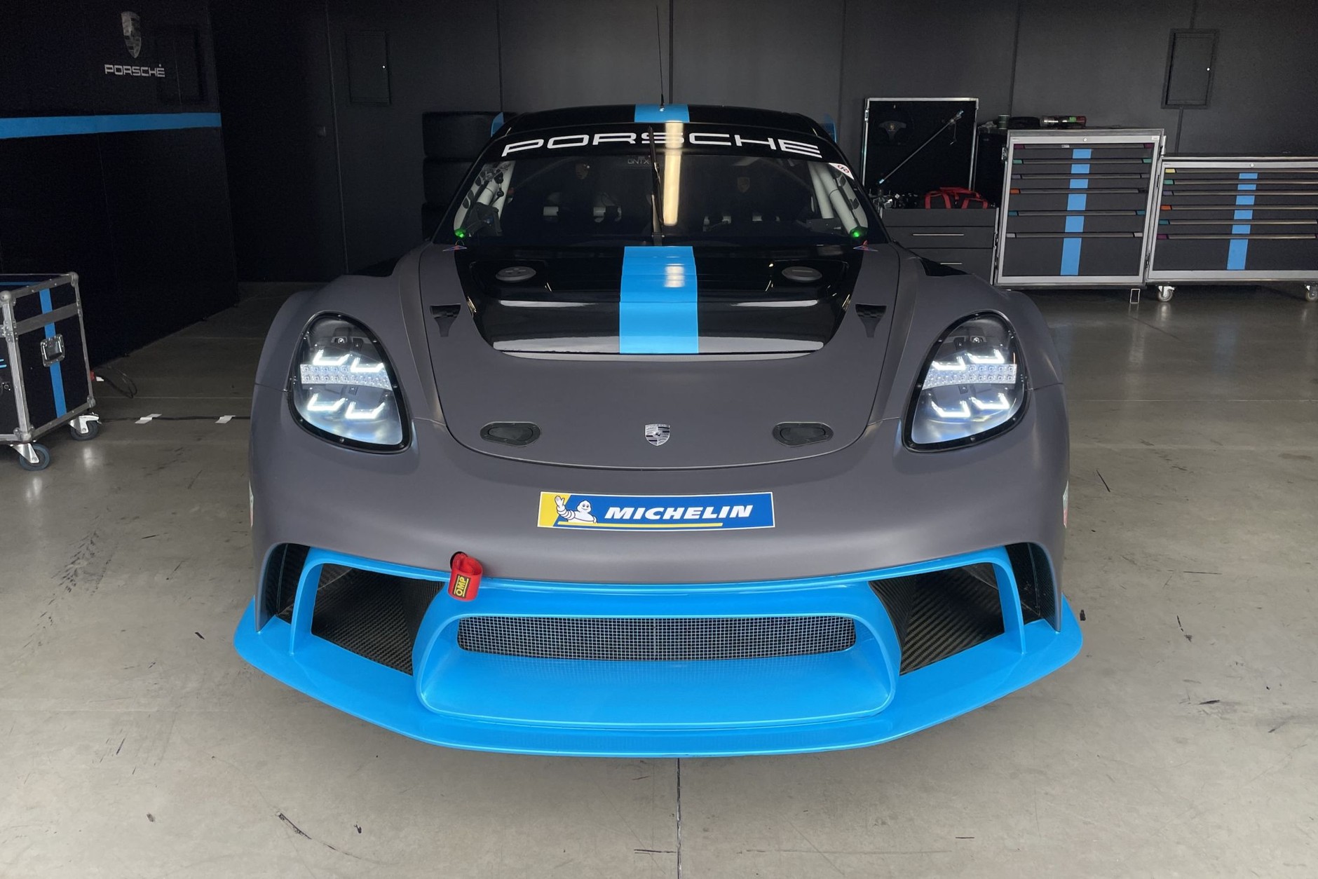 Porsche GT4 e-Performance