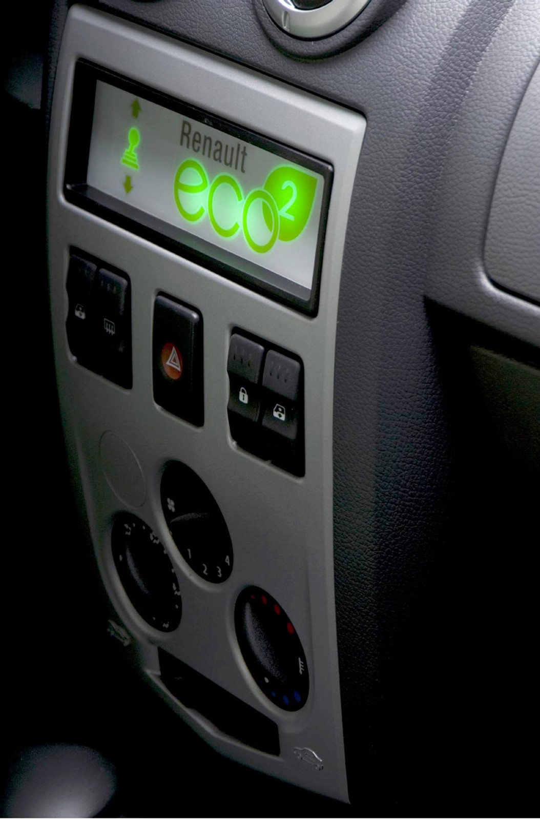 Logan Renault eco2 Concept – ekologicznie i tanio