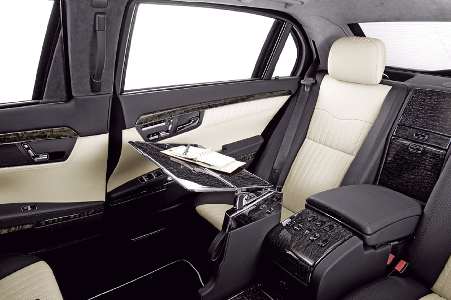 Paryż 2008: Mercedes S 600 Pullman Guard – nowa limuzyna dla głów państw