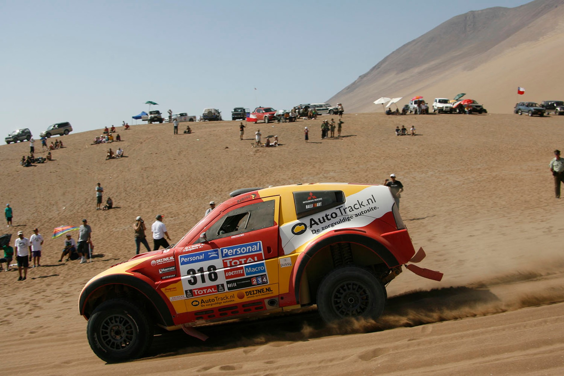 Rajd Dakar 2011: dobra postawa Polaków, Hołowczyc z otwartymi drzwiami (5.etap, wyniki, fot. Willy Weyens)