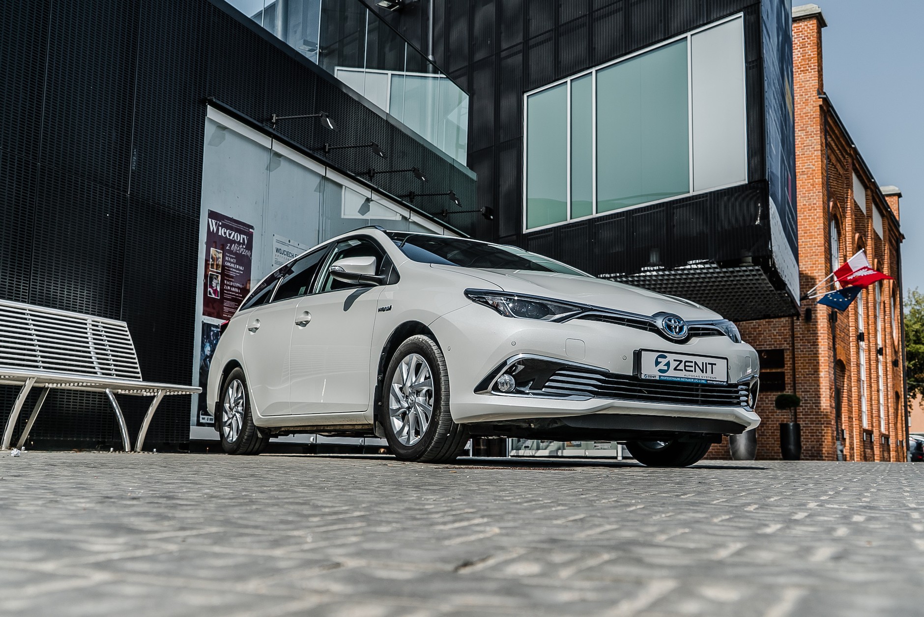 Instalacja gazowa Zenit w hybrydowej Toyocie Auris